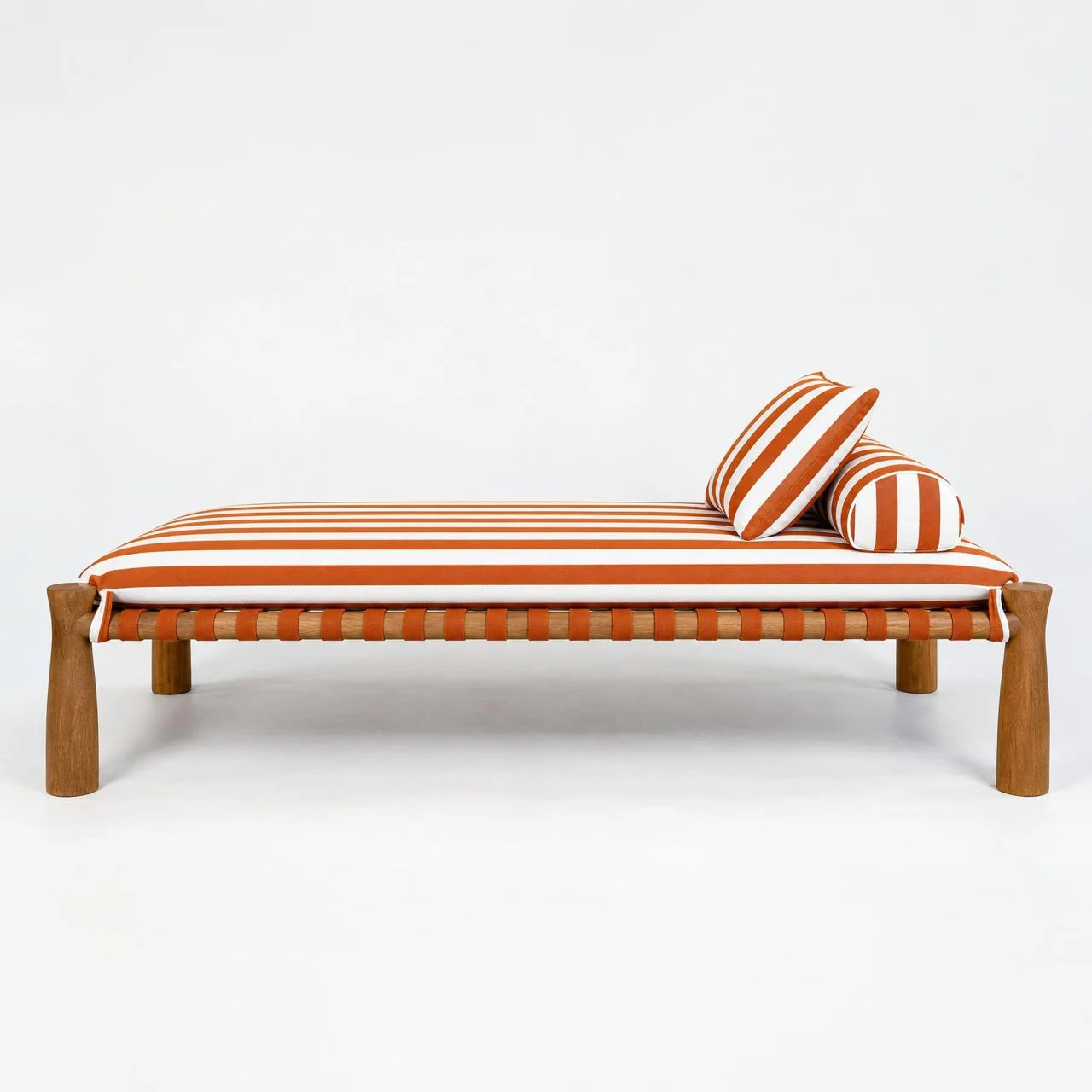 Riva Lounger